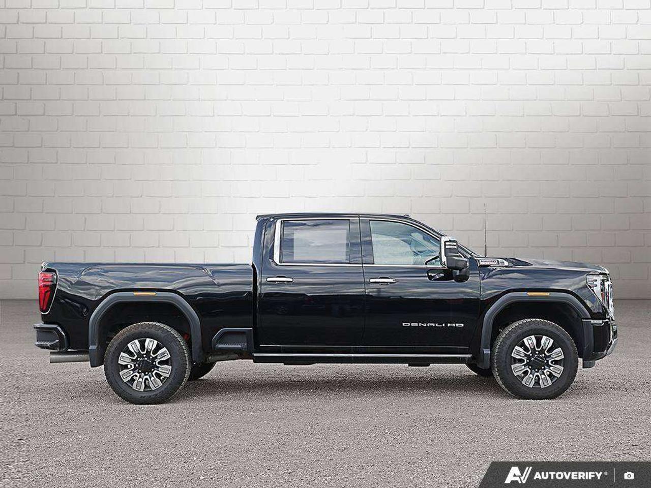 2024 GMC SIERRA 2500HD DENALI, 6.6L DIESEL V8, ALLOYS, LEATHER, SUNROOF, CERTIFIED PREOWNED! Photo