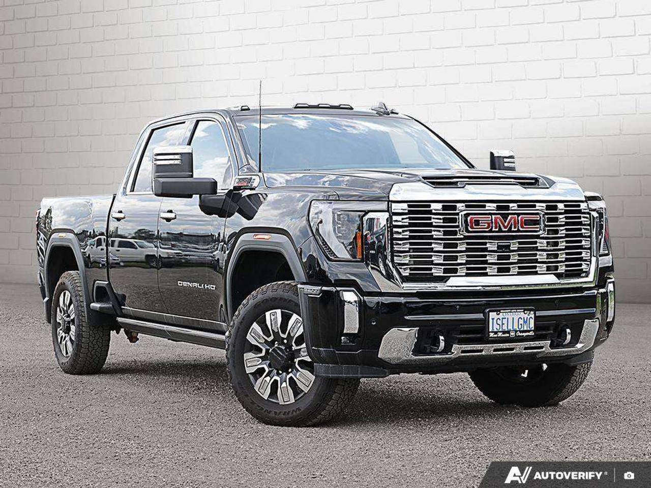 2024 GMC SIERRA 2500HD DENALI, 6.6L DIESEL V8, ALLOYS, LEATHER, SUNROOF, CERTIFIED PREOWNED! Photo