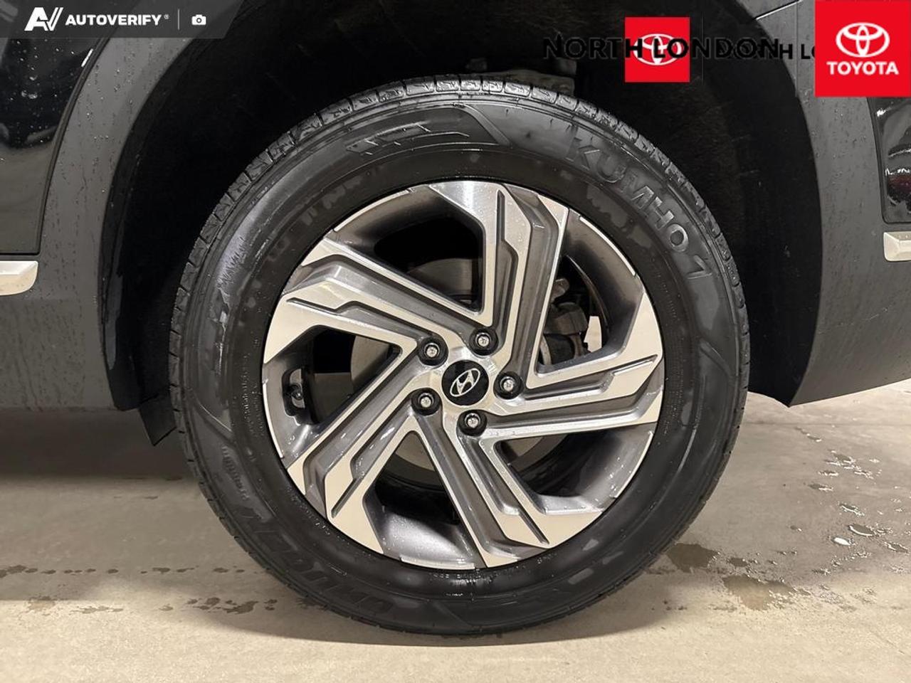 2023 Hyundai Santa Fe Preferred w/Trend Package 4dr All-Wheel Drive Photo