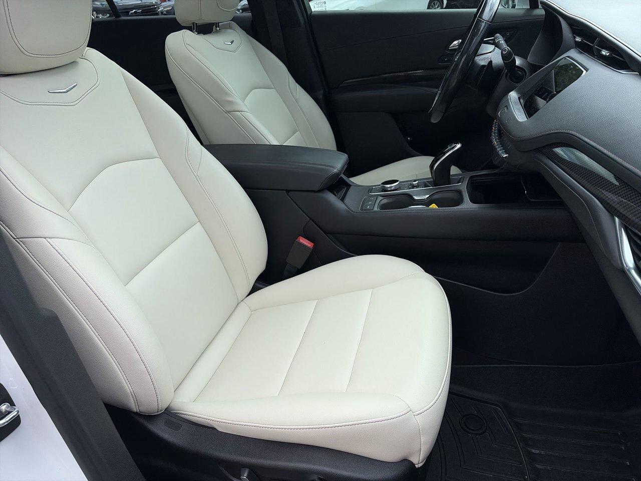 2020 Cadillac XT4 Sport AWD Panoramic Sunroof   Heated seats   White Photo