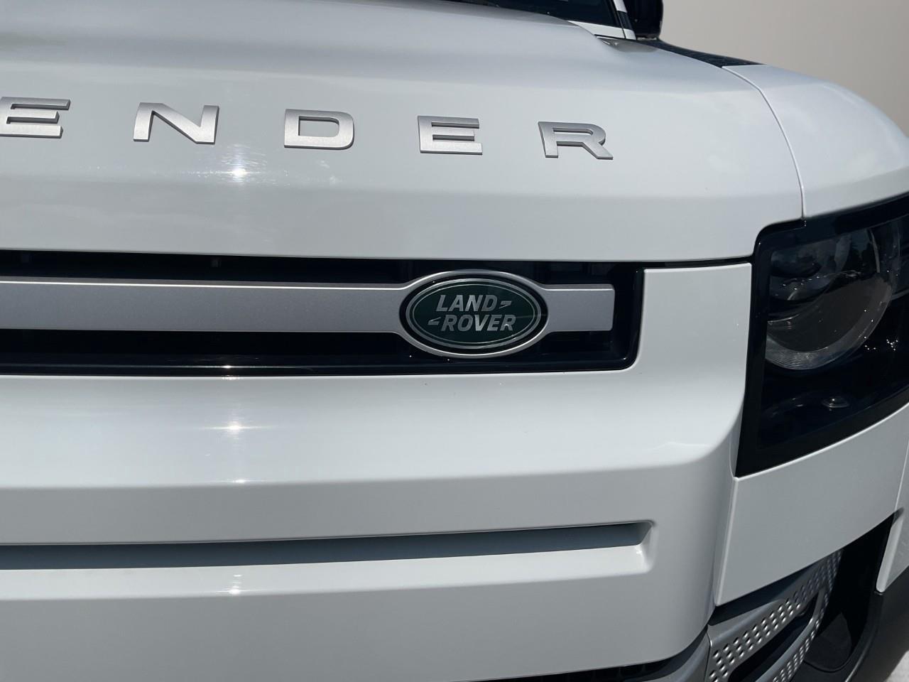 2024 Land Rover Defender P300 S 4dr All-Wheel Drive 110 Photo