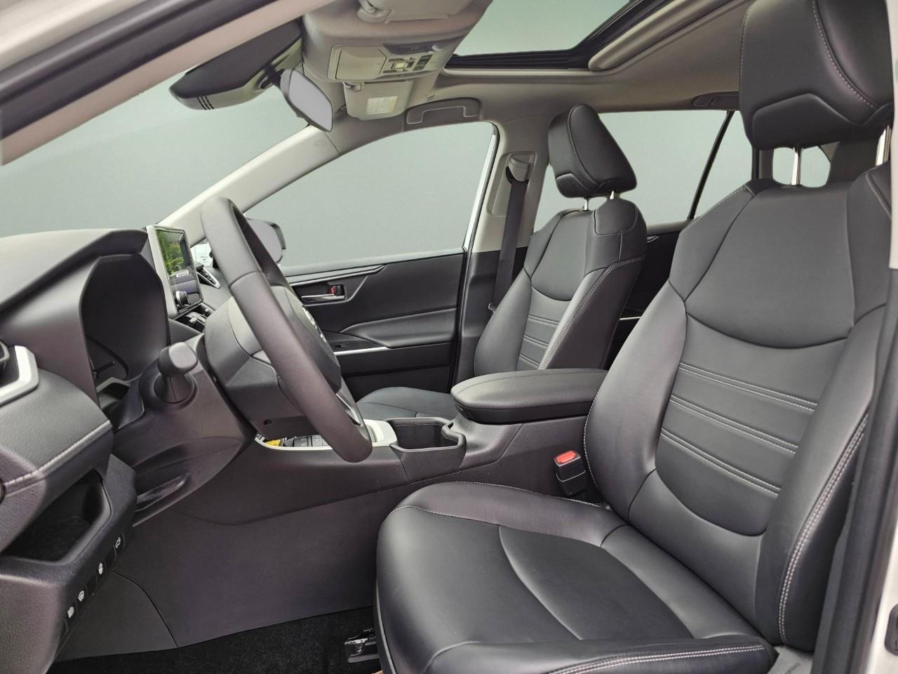 2024 Toyota RAV4 XLE 4dr All-wheel Drive Photo