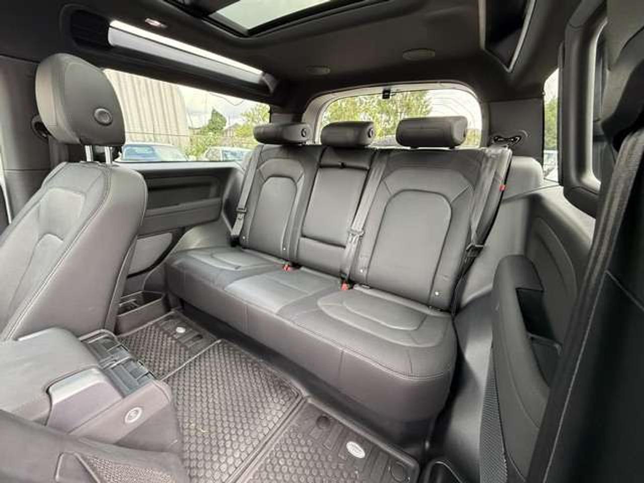 2023 Land Rover Defender 90 P400 X-Dynamic SE 2Door Loaded CleanCarfax Photo