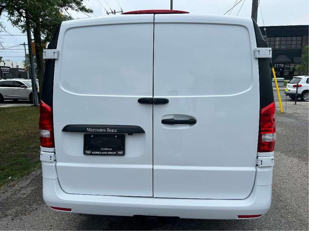 2020 Mercedes-Benz Metris Cargo Van Divider Certified Back Up Camera Low KMs Photo