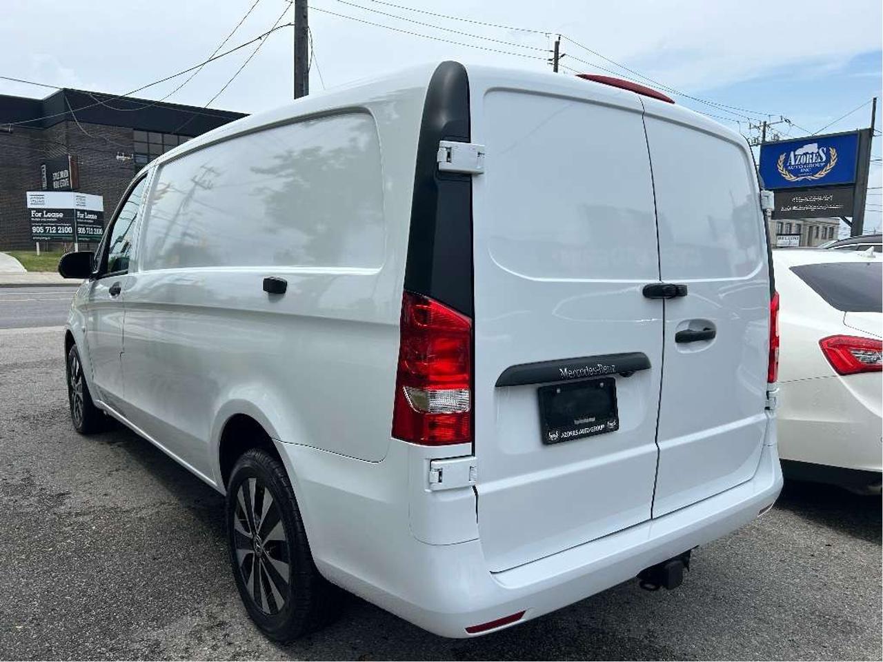 2020 Mercedes-Benz Metris Cargo Van Divider Certified Back Up Camera Low KMs Photo