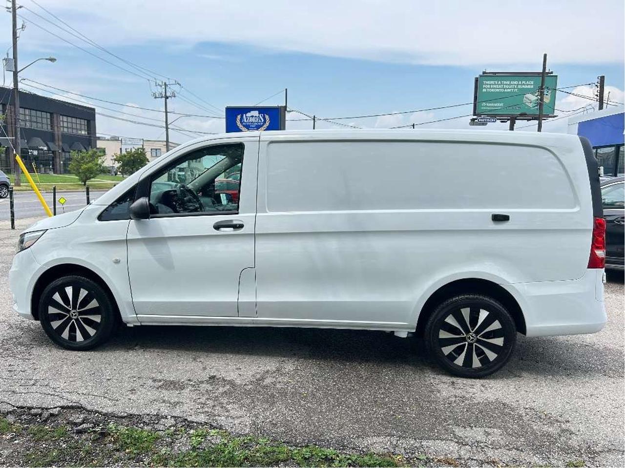 2020 Mercedes-Benz Metris Cargo Van Divider Certified Back Up Camera Low KMs Photo