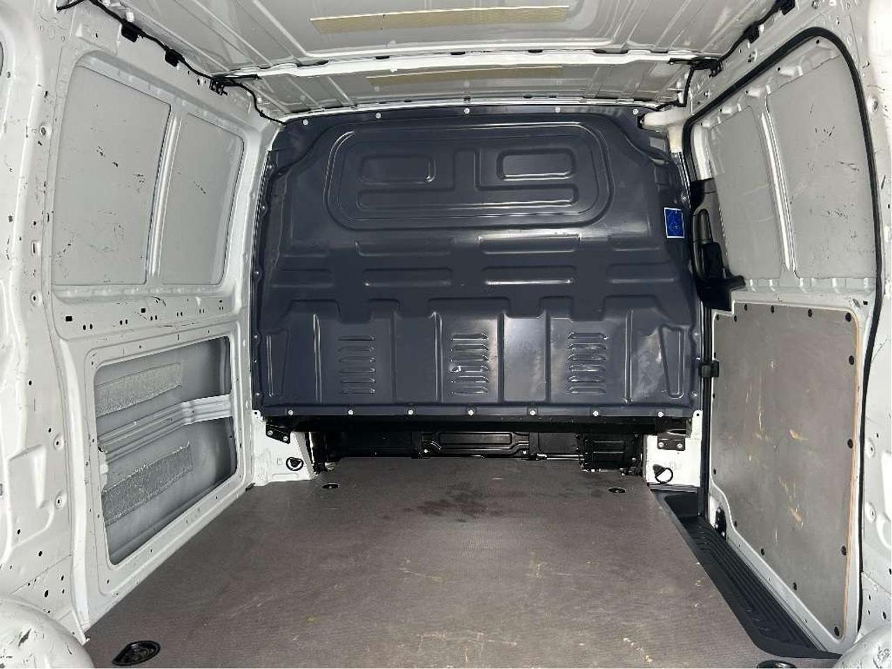2020 Mercedes-Benz Metris Cargo Van Divider Certified Back Up Camera Low KMs Photo