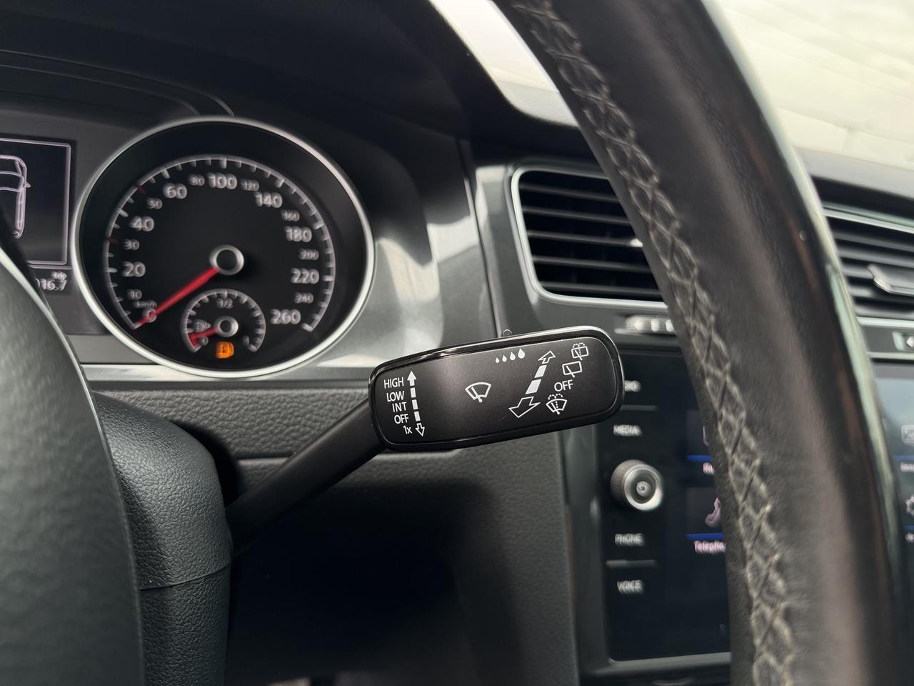 2019 Volkswagen Golf SportWagen Comfortline Manual 4MOTION Photo