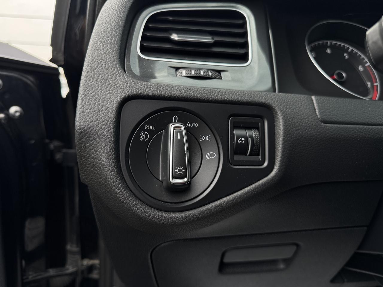 2019 Volkswagen Golf SportWagen Comfortline Manual 4MOTION Photo
