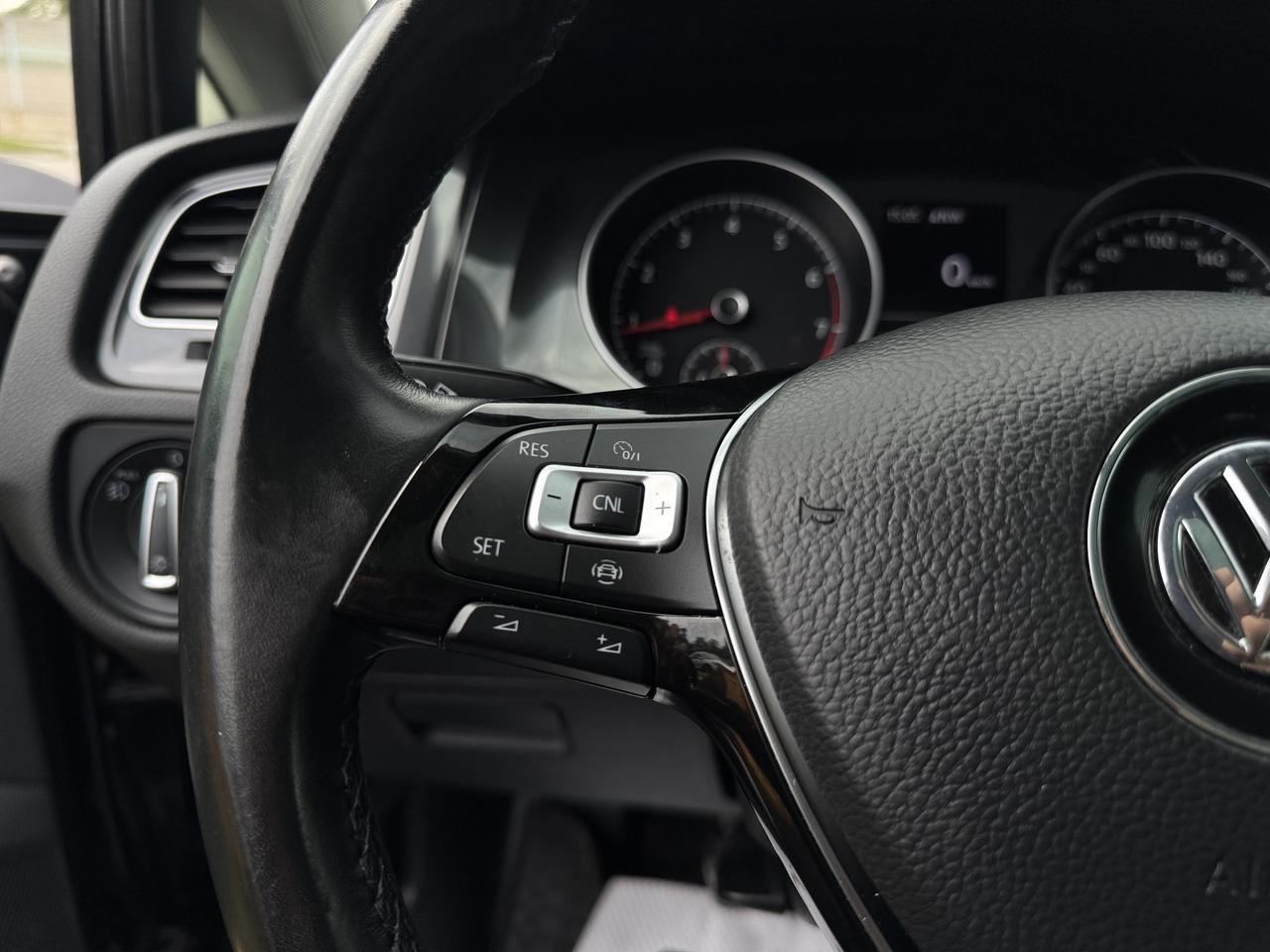 2019 Volkswagen Golf SportWagen Comfortline Manual 4MOTION Photo