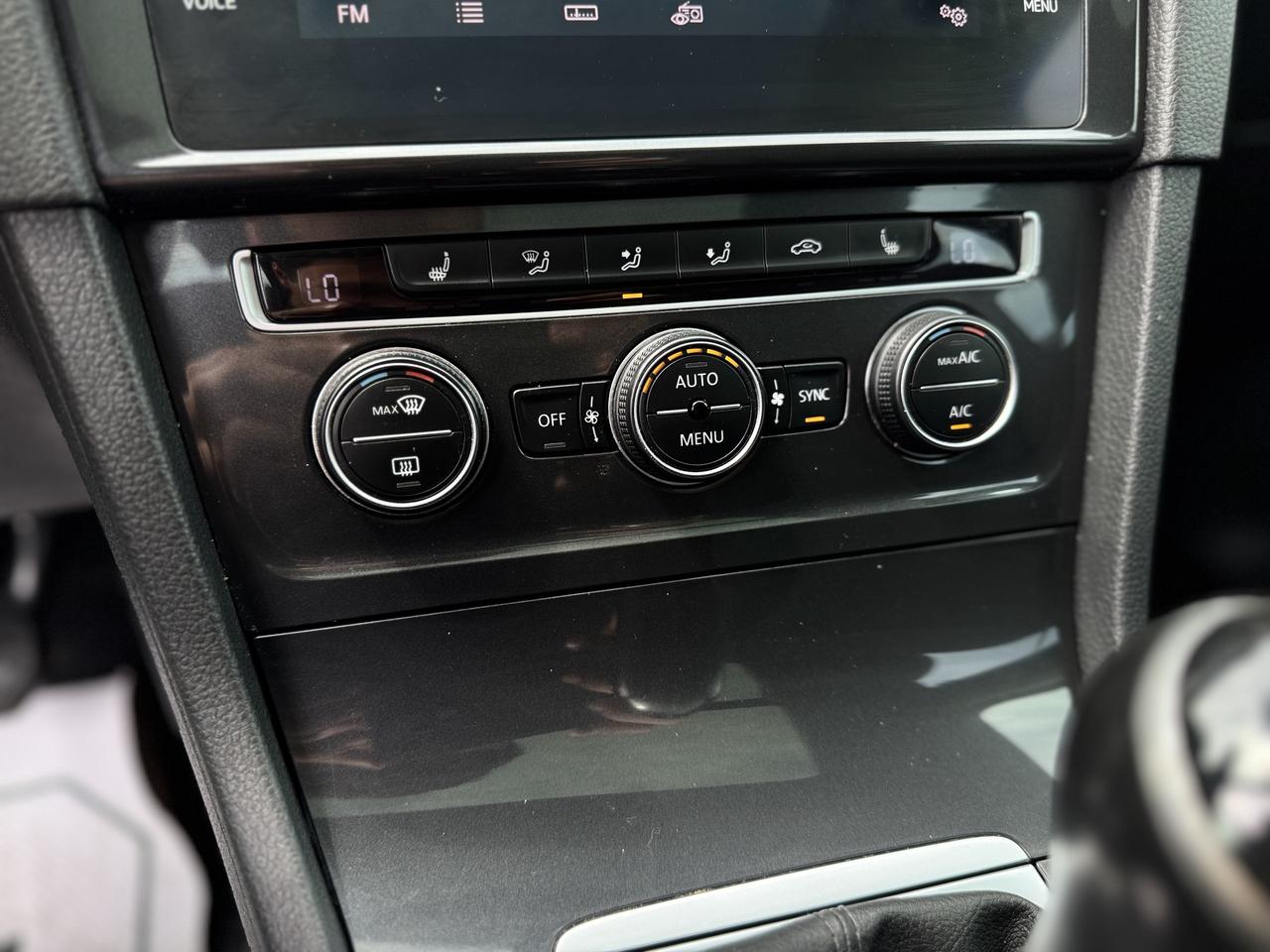 2019 Volkswagen Golf SportWagen Comfortline Manual 4MOTION Photo