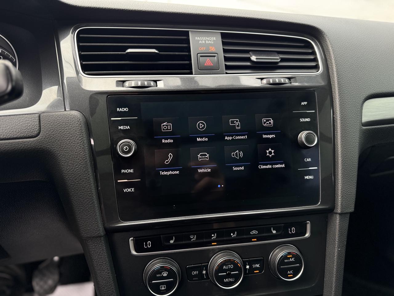2019 Volkswagen Golf SportWagen Comfortline Manual 4MOTION Photo