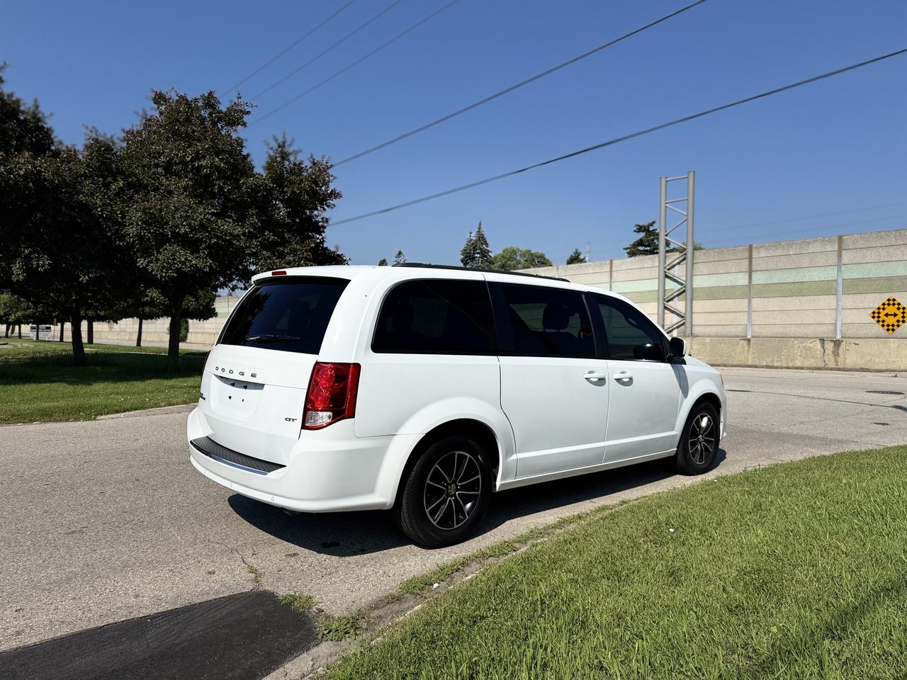 2018 Dodge Grand Caravan GT Photo