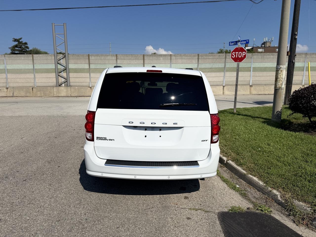 2018 Dodge Grand Caravan GT Photo