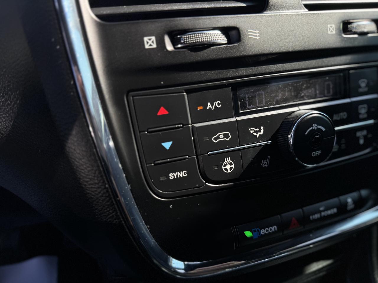 2018 Dodge Grand Caravan GT Photo