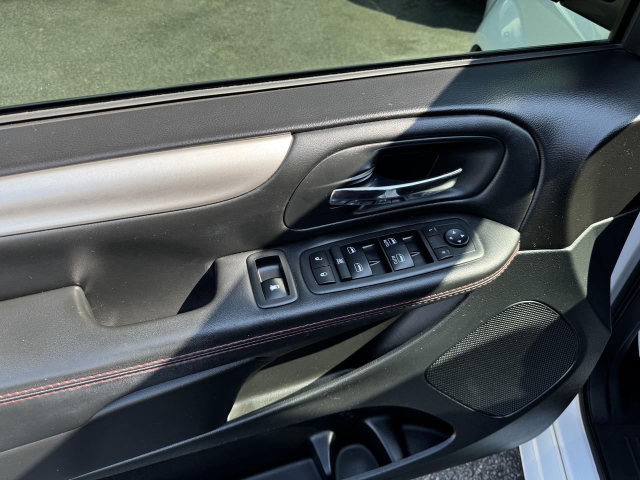 2018 Dodge Grand Caravan GT Photo