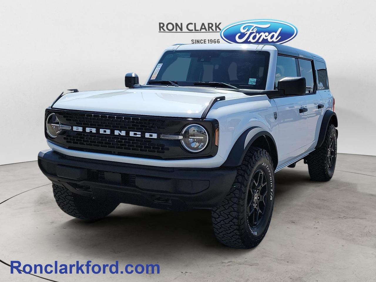 2026 Ford Bronco Big Bend 4dr 4x4 Photo2