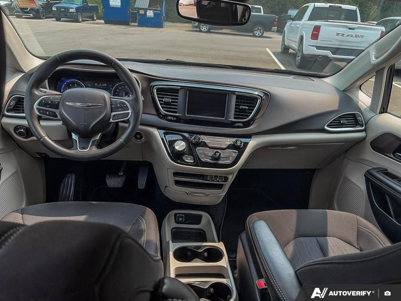 2023 Chrysler Grand Caravan SXT Front-Wheel Drive Passenger Van Photo