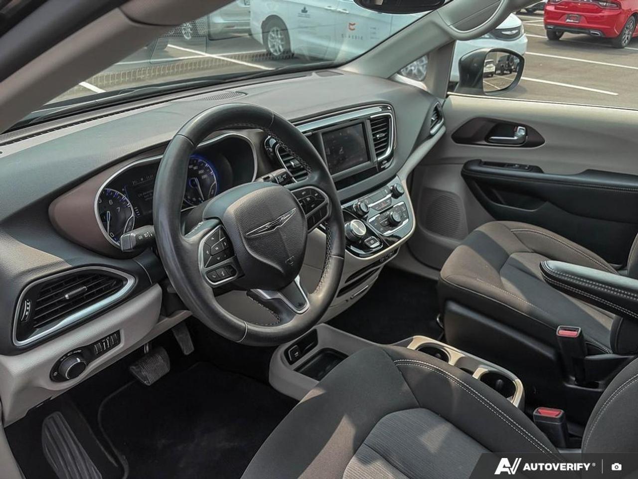 2023 Chrysler Grand Caravan SXT Front-Wheel Drive Passenger Van Photo