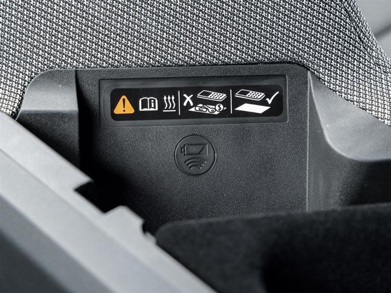 2027 Cadillac OPTIQ Luxury 4dr Photo