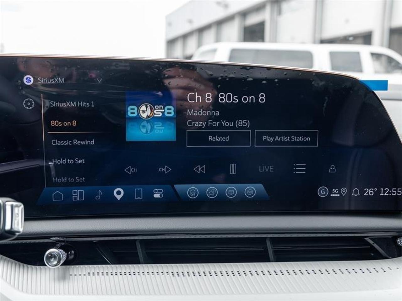 2027 Cadillac OPTIQ Luxury 4dr Photo