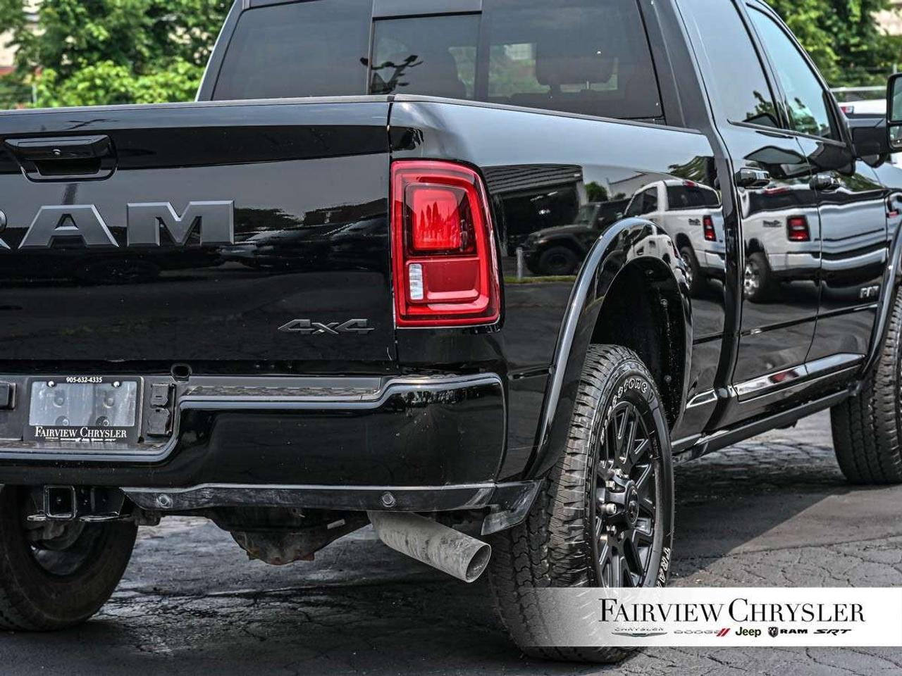 2026 RAM 2500 Limited 4x4 Crew Cab 6'4 Box NIGHT EDITION   SUNROOF   5TH WHEEL   REAR AUTO LEVELLING   POWER RUNNING BOARDS   CARPLAY Photo