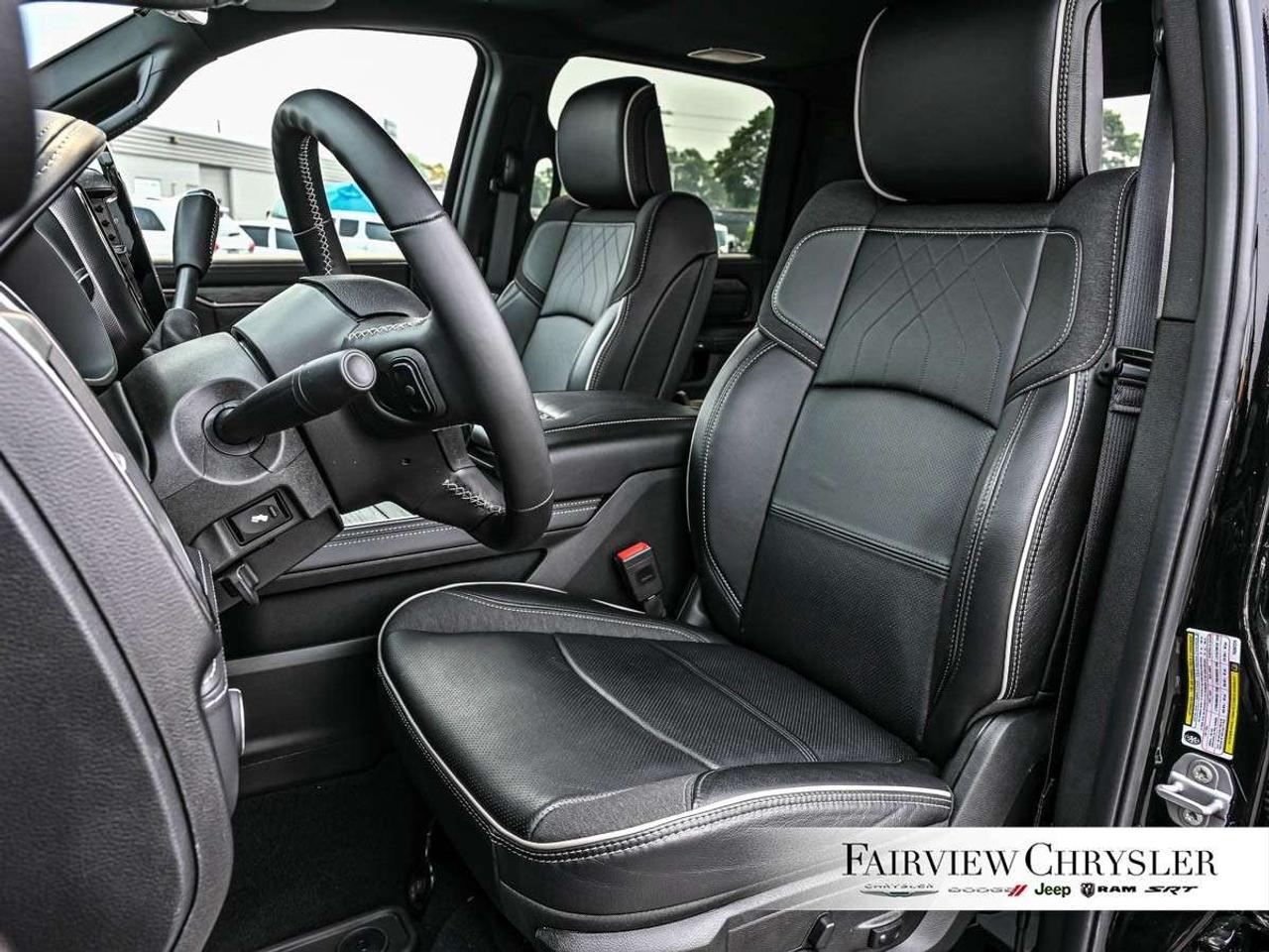 2026 RAM 2500 Limited 4x4 Crew Cab 6'4 Box NIGHT EDITION   SUNROOF   5TH WHEEL   REAR AUTO LEVELLING   POWER RUNNING BOARDS   CARPLAY Photo