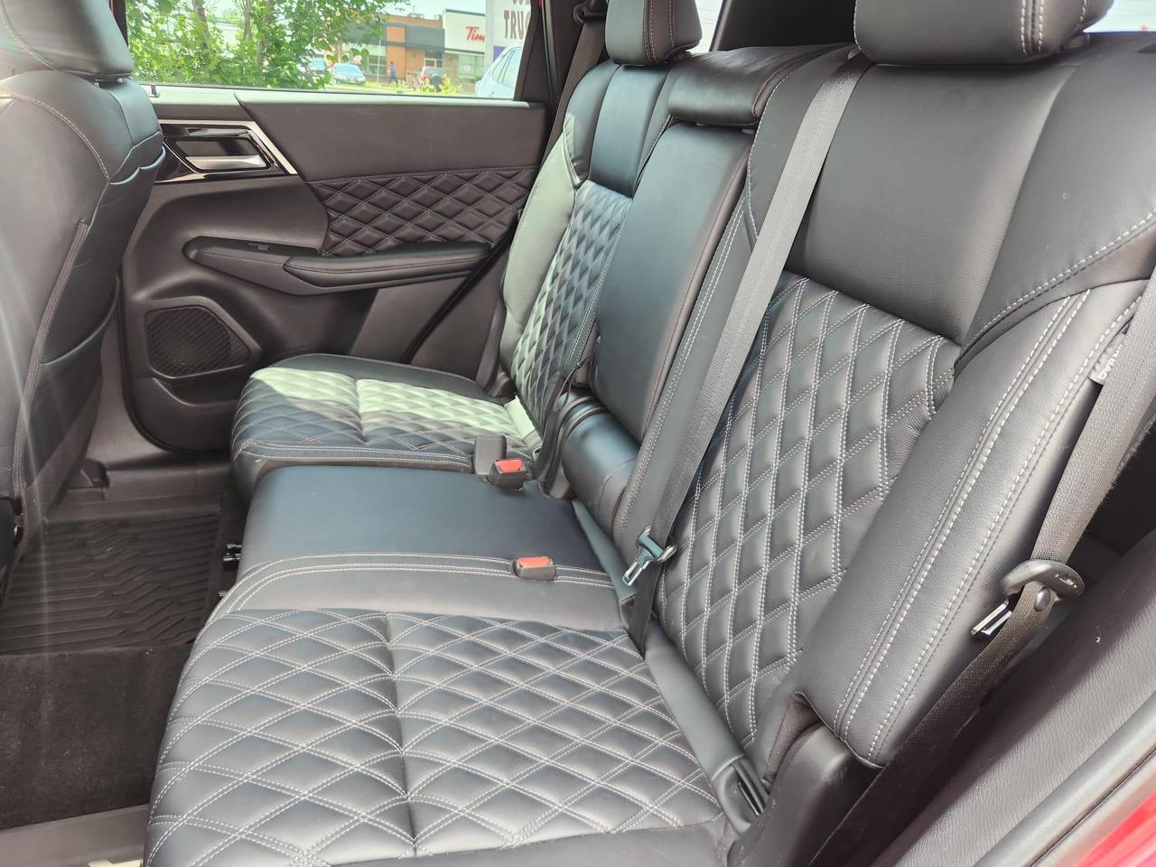 2023 Mitsubishi Outlander SEL 4dr S-AWC Photo