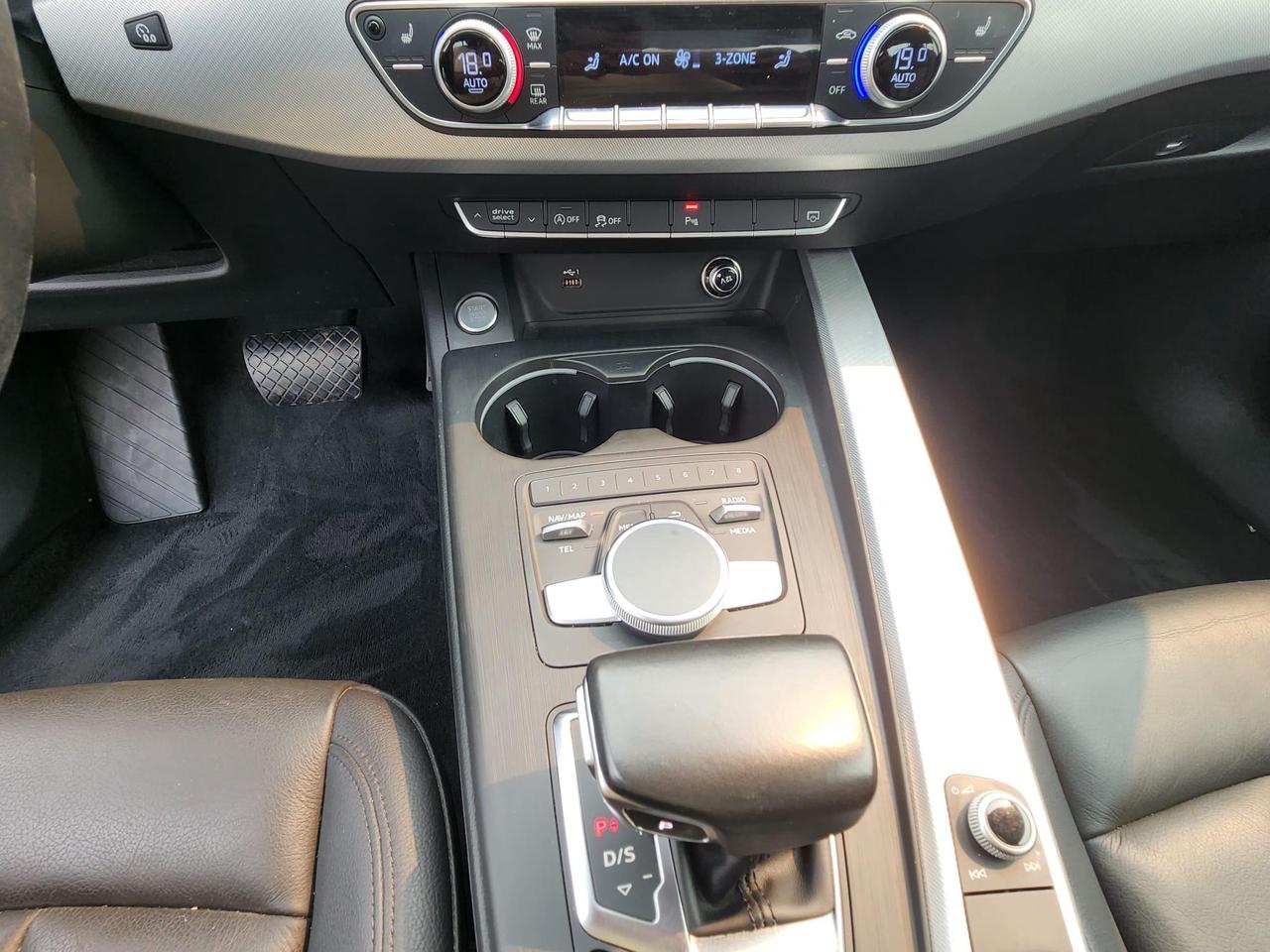 2018 Audi A4 2.0T Progressiv 4dr All-wheel Drive quattro Sedan Photo