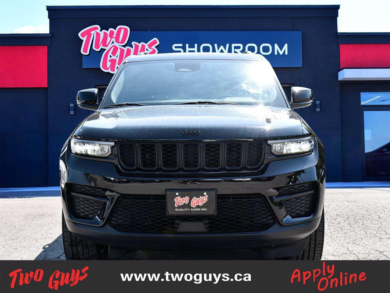 2023 Jeep Grand Cherokee Altitude 4x4 Leather/Suede Sunroof Back Up Camera Photo