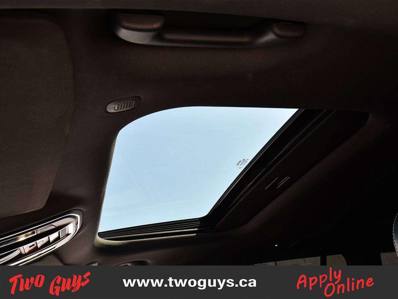 2023 Jeep Grand Cherokee Altitude 4x4 Leather/Suede Sunroof Back Up Camera Photo