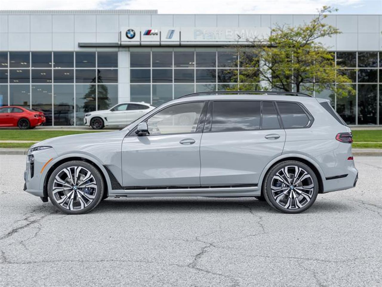 2027 BMW X7 xDrive40i 4dr All-Wheel Drive Sports Activity Vehicle Photo3