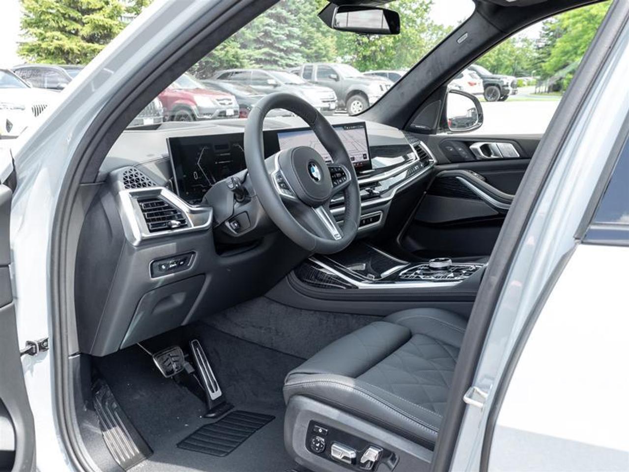 2027 BMW X7 xDrive40i 4dr All-Wheel Drive Sports Activity Vehicle Photo
