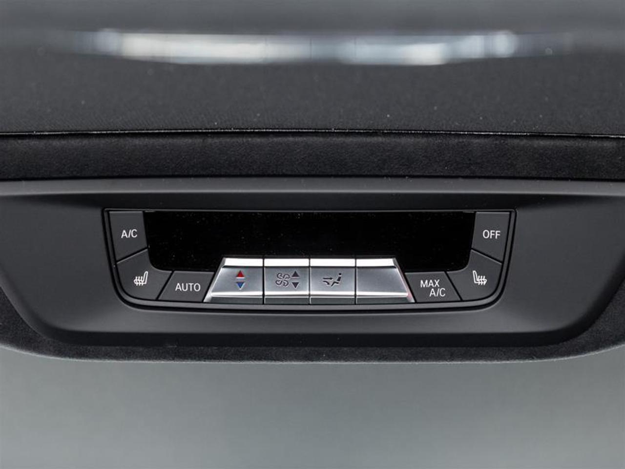 2027 BMW X7 xDrive40i 4dr All-Wheel Drive Sports Activity Vehicle Photo