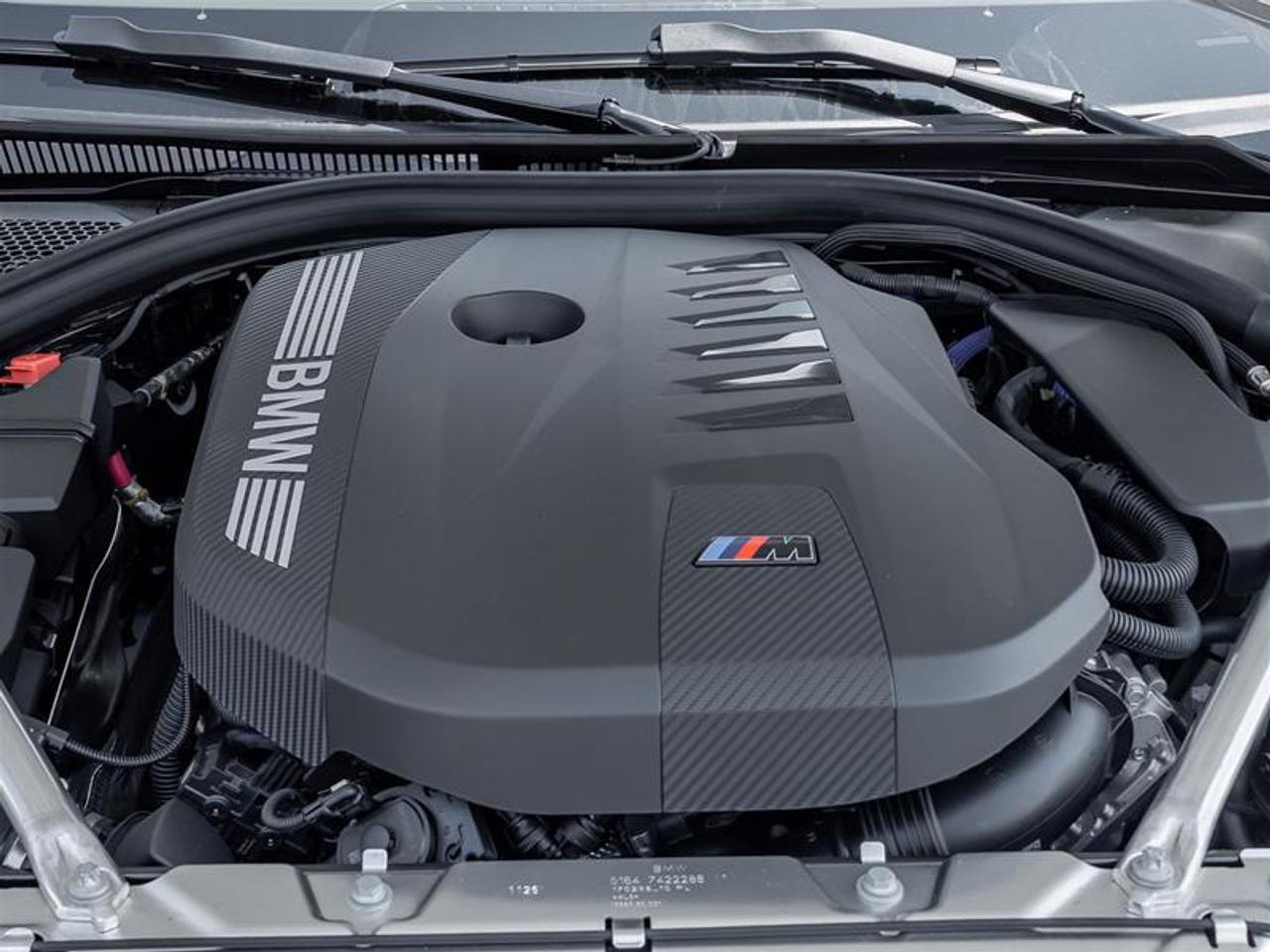 2027 BMW M440 i xDrive 2dr All-Wheel Drive Coupe Photo