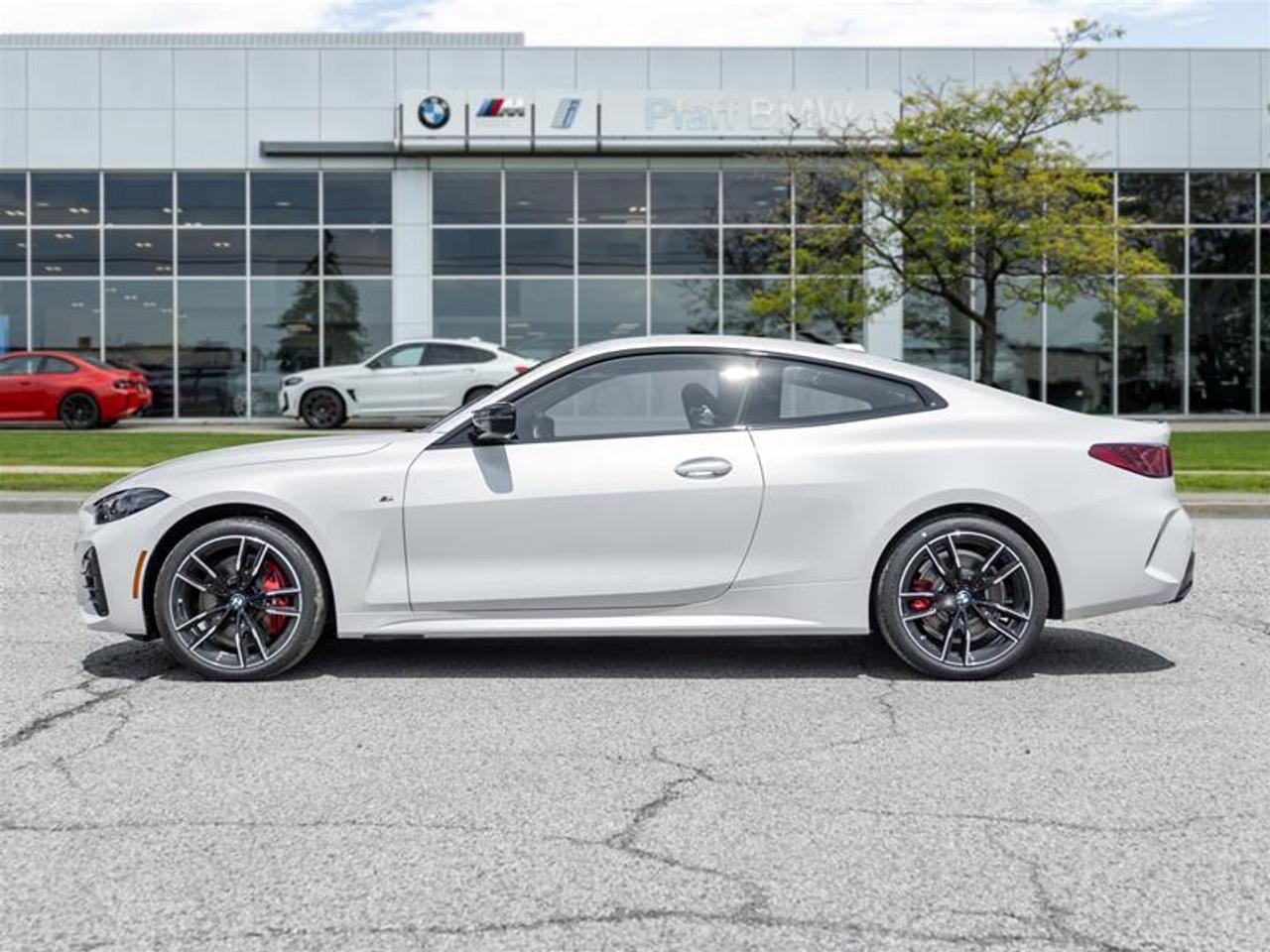 2027 BMW M440 i xDrive 2dr All-Wheel Drive Coupe Photo