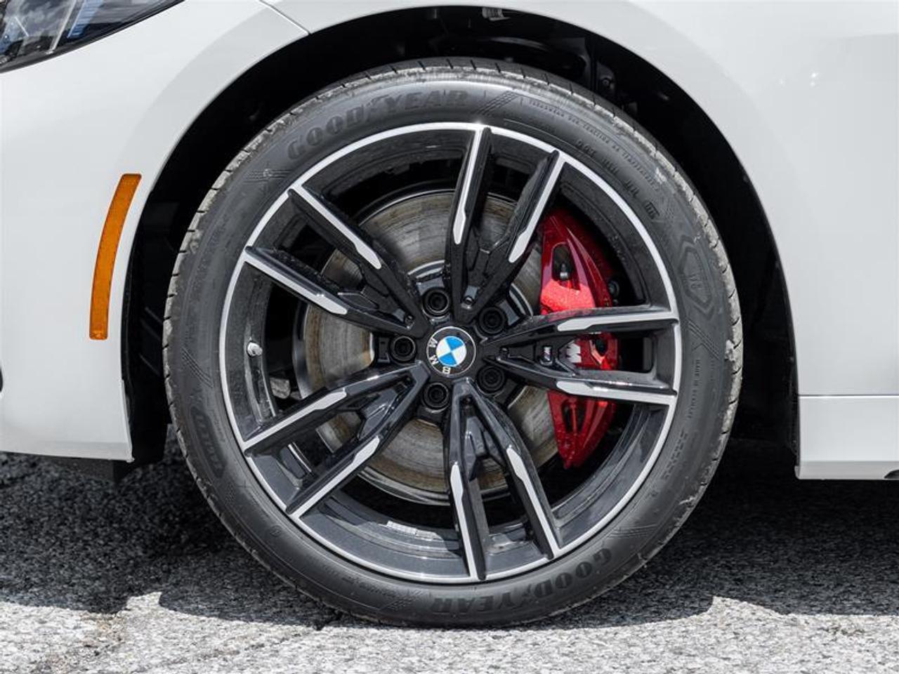2027 BMW M440 i xDrive 2dr All-Wheel Drive Coupe Photo