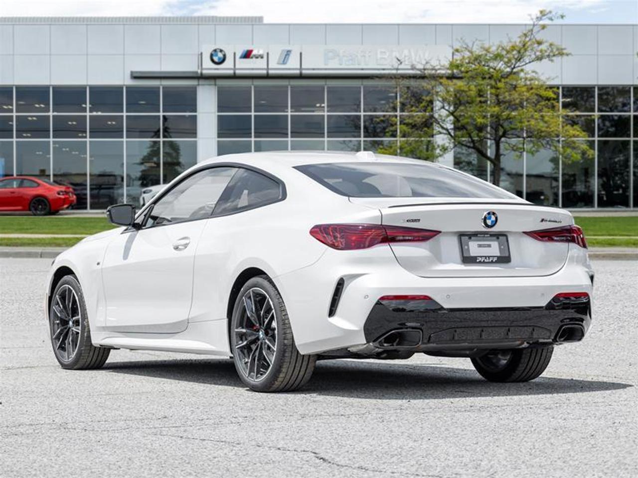 2027 BMW M440 i xDrive 2dr All-Wheel Drive Coupe Photo