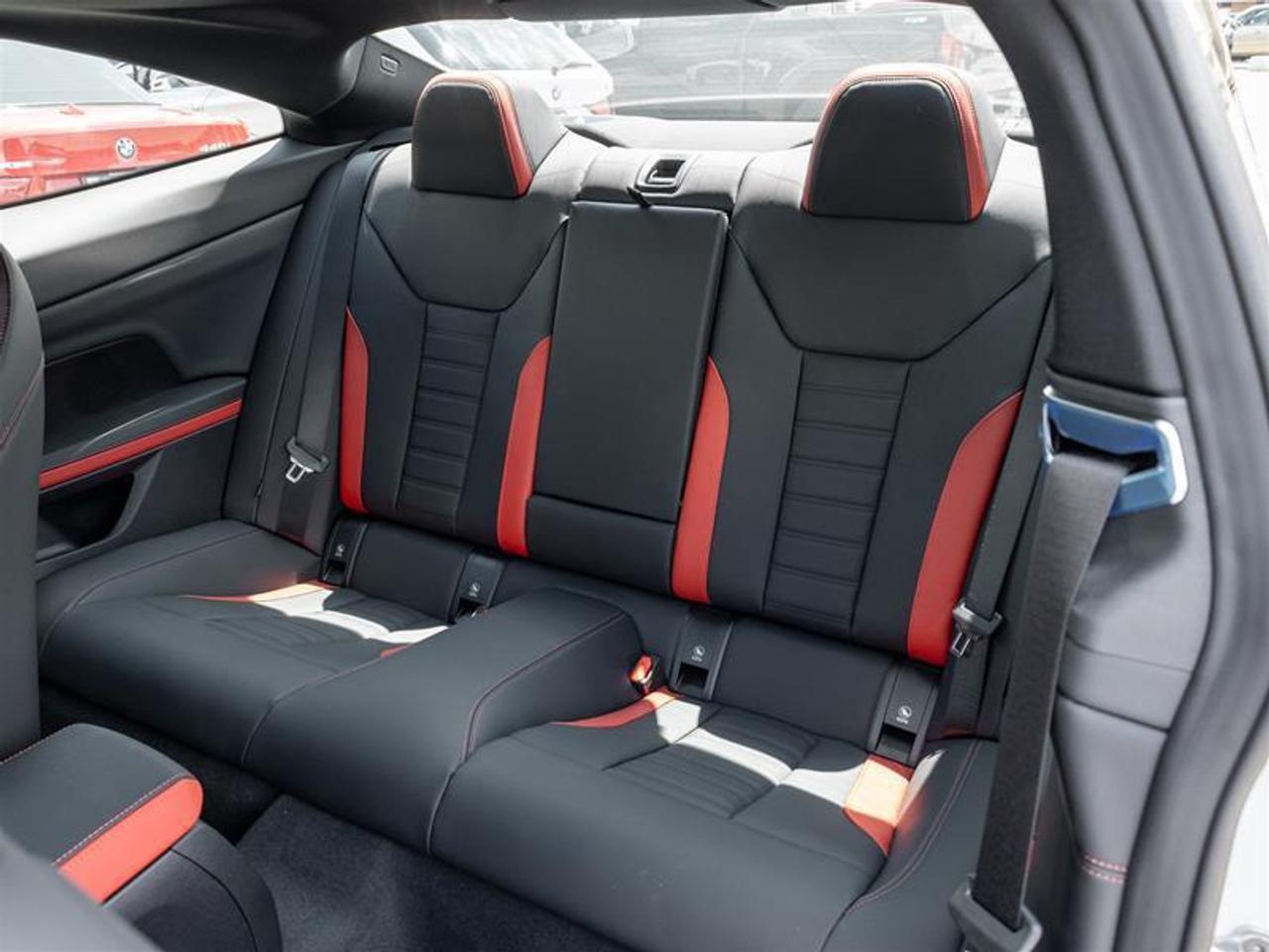 2027 BMW M440 i xDrive 2dr All-Wheel Drive Coupe Photo