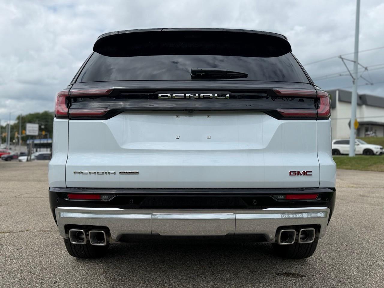 2026 GMC Acadia Denali 4dr All-Wheel Drive Photo