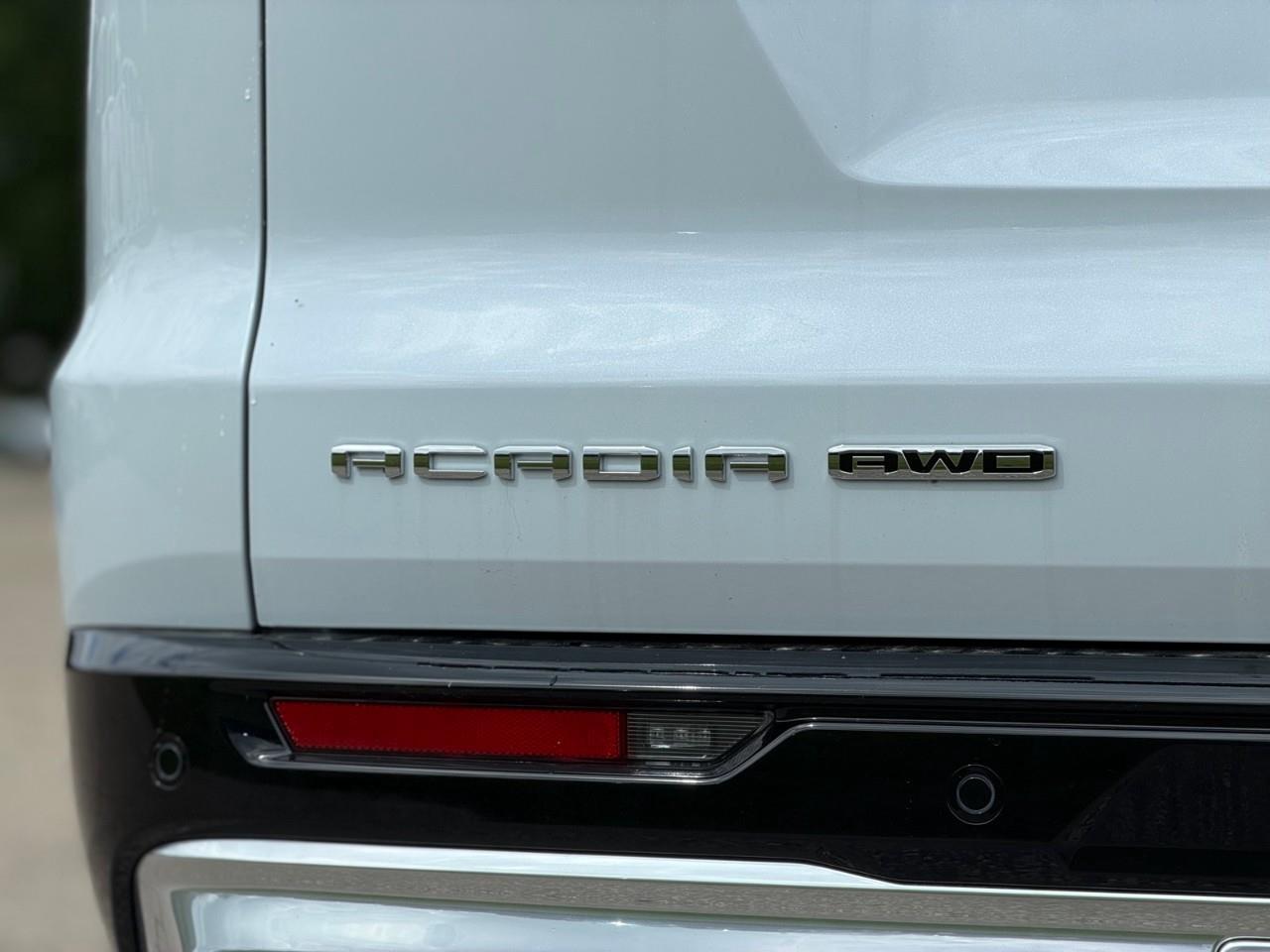 2026 GMC Acadia Denali 4dr All-Wheel Drive Photo