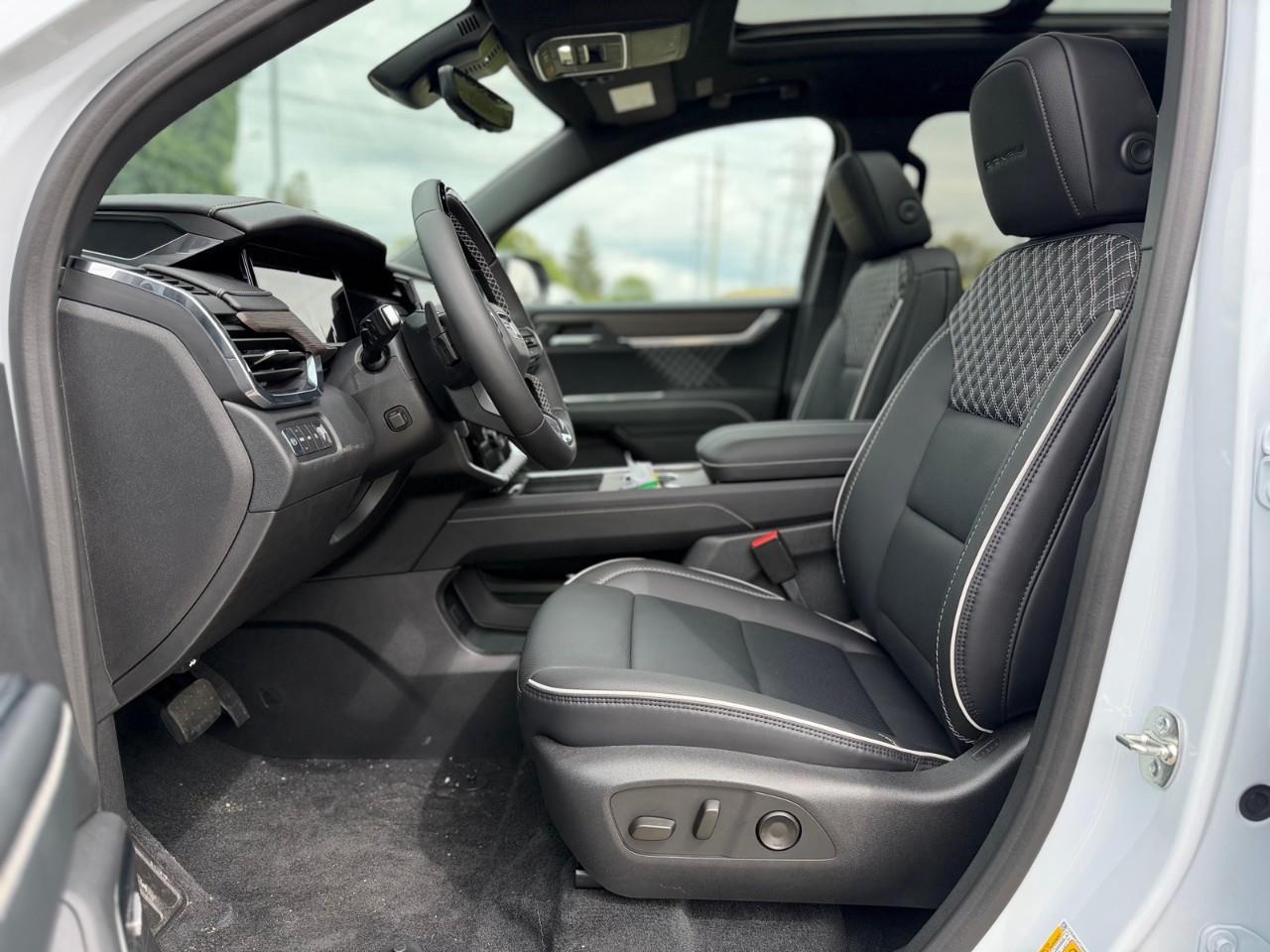 2026 GMC Acadia Denali 4dr All-Wheel Drive Photo