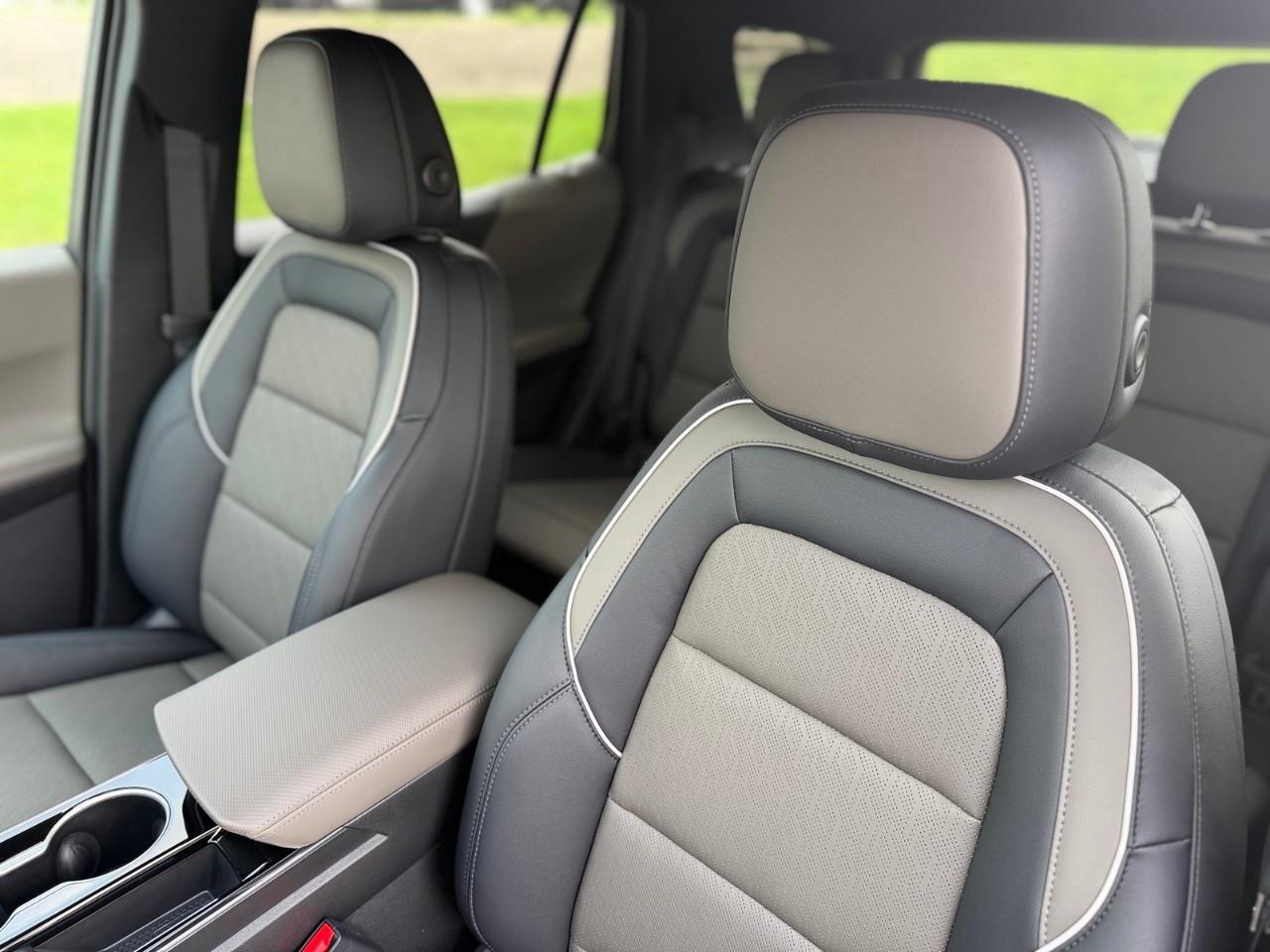 2027 Chevrolet Equinox LT 4dr All-Wheel Drive Photo