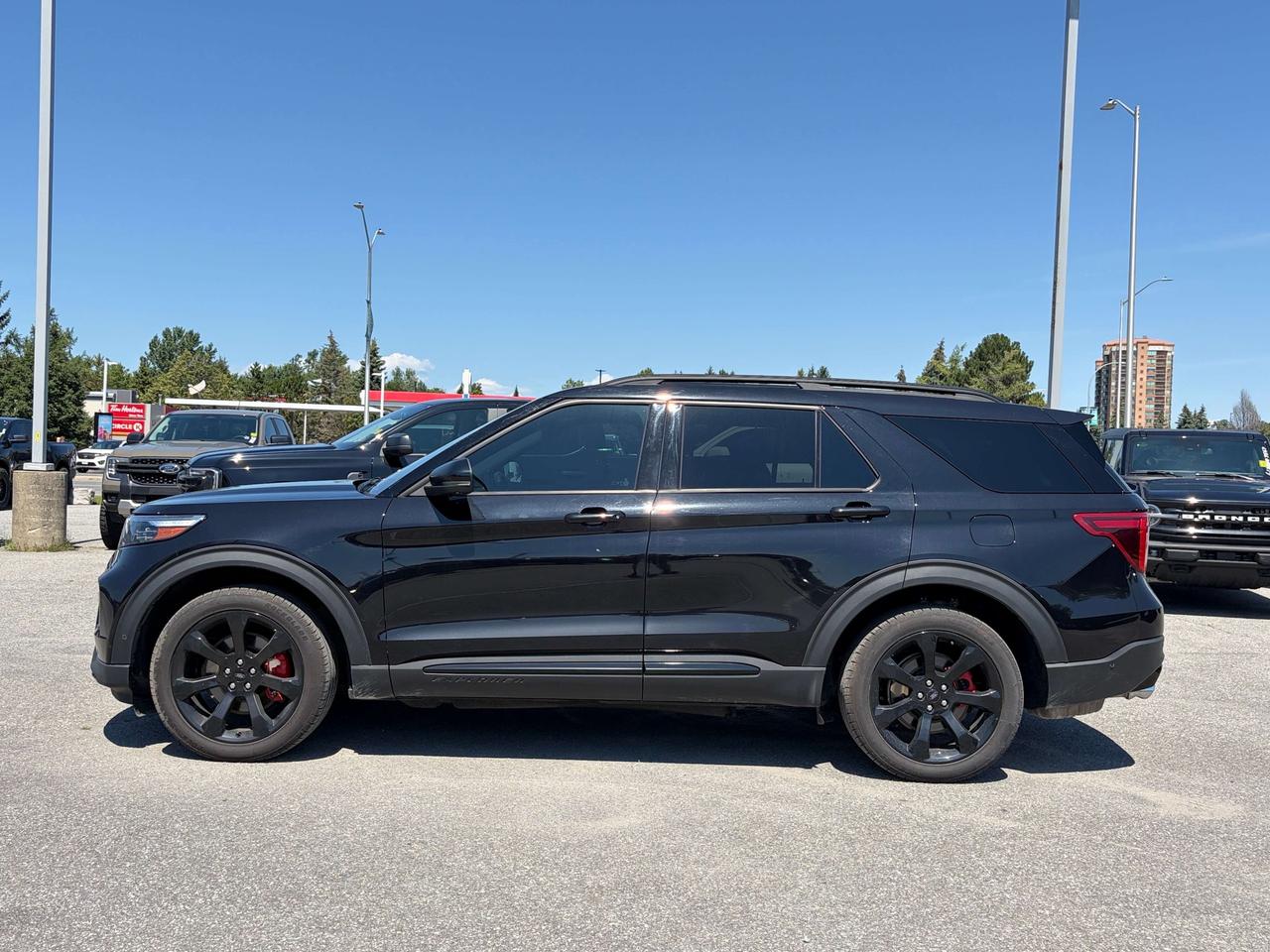2022 Ford Explorer ST 4dr 4x4 Photo