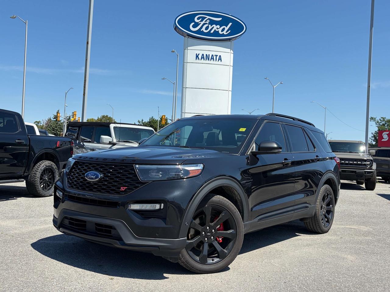 2022 Ford Explorer ST 4dr 4x4 Photo