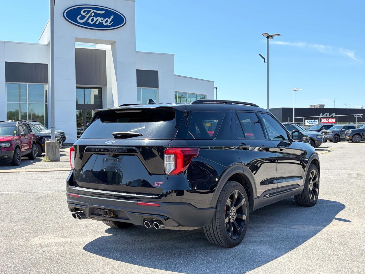 2022 Ford Explorer ST 4dr 4x4 Photo