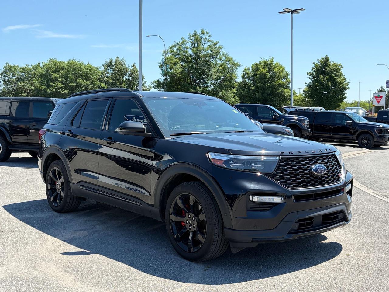 2022 Ford Explorer ST 4dr 4x4 Photo