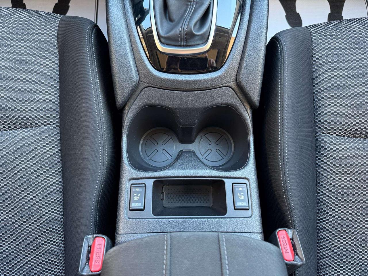 2017 Nissan Qashqai AWD SV  ACCIDENT FREE SUN ROOF CERTIFIED MINT Photo