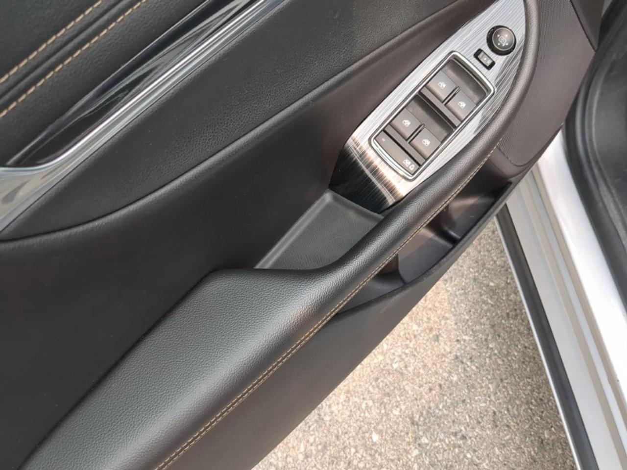 2016 Chevrolet Impala 4DR SDN LT W/2LT Photo