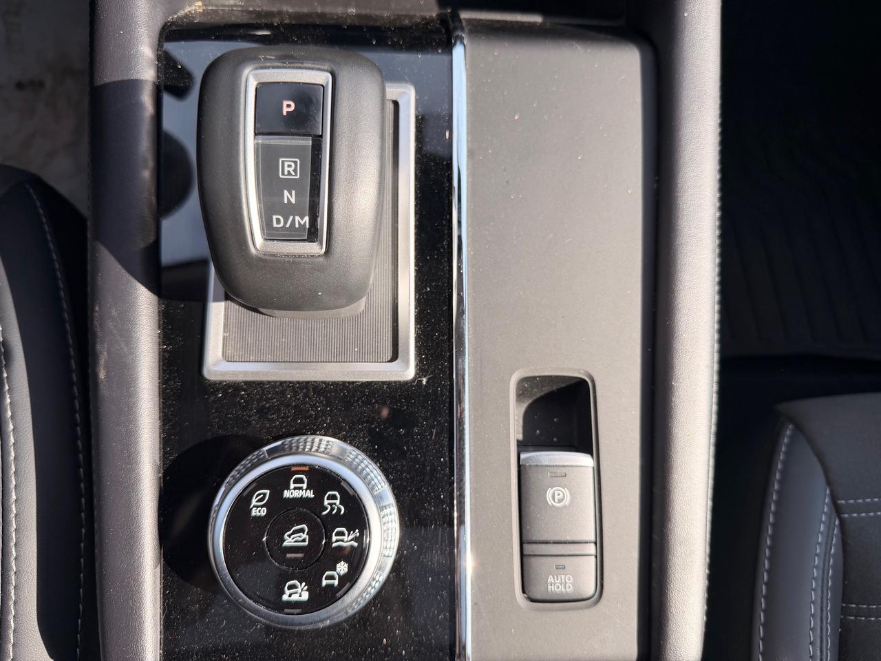 2024 Mitsubishi Outlander LE 4dr S-AWC Photo
